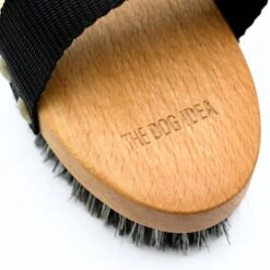 THE DOG IDEA Klassische Hundebürste Naturfibre -Hundebedarfsgeschäft 06f0183073437207c2f5f3a90d75d417cf7c1ad8 1485270 de DE 86c1c3a6e89e7b342f390c4c7e451fb3bbbe2cf43p9Ian